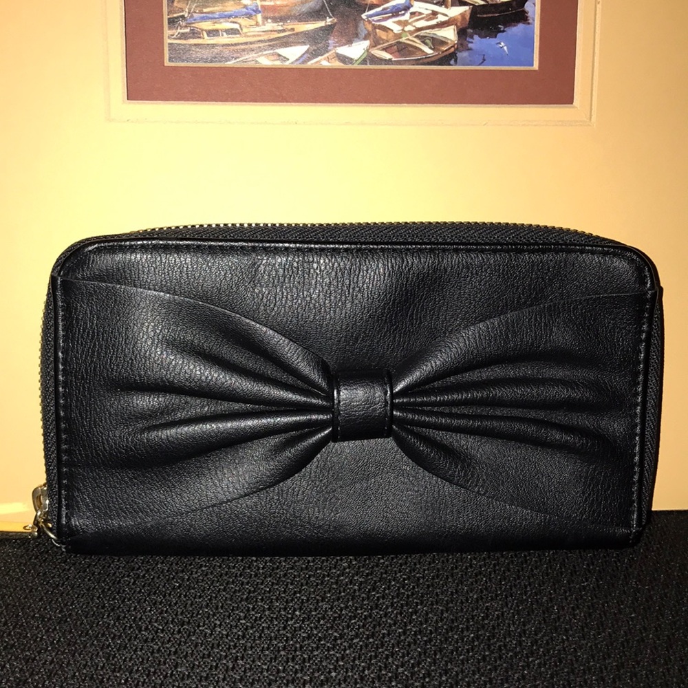 Black Bow Leather Wallet